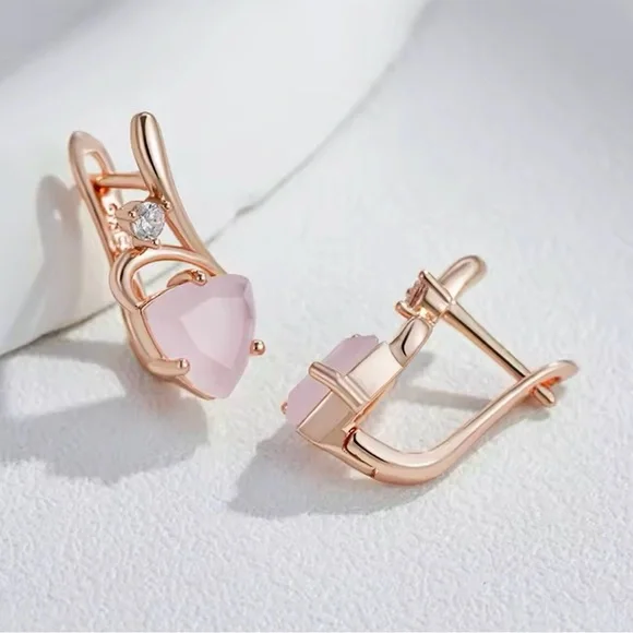 Beautiful Rose Gold 585RG Pink Natural Gem Zircon Heart Design Earrings - Picture 3 of 9